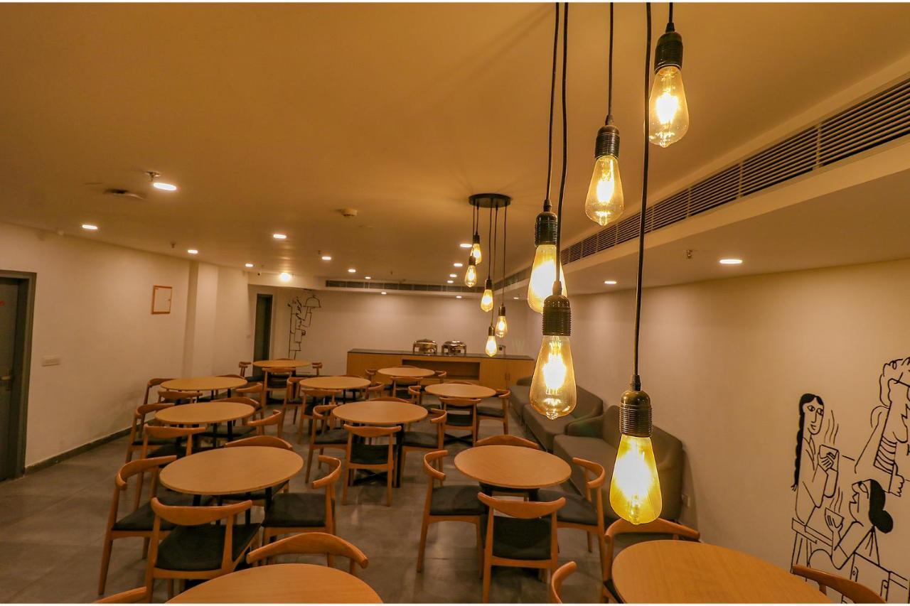 Fabhotel Hargobind Enclave New Delhi Exterior foto